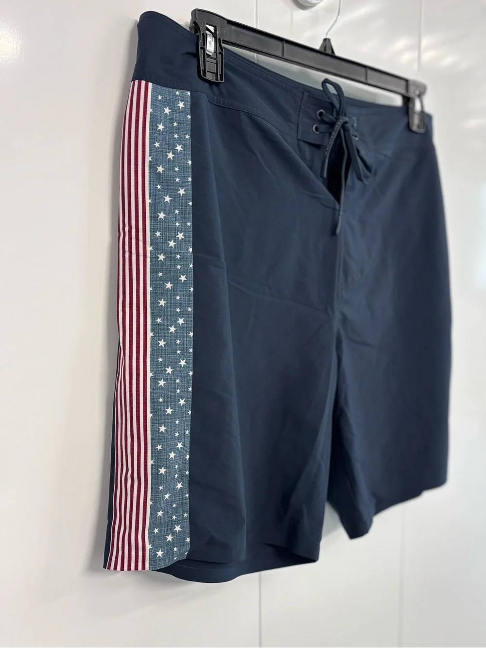 TravisMathew Men's Board Shorts Size 36 Navy Blue USA Patriotic Stars Stripes